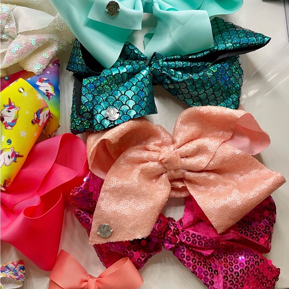 Set of Nine (9) JoJo Siwa Hair Bows - Picture 6 of 6